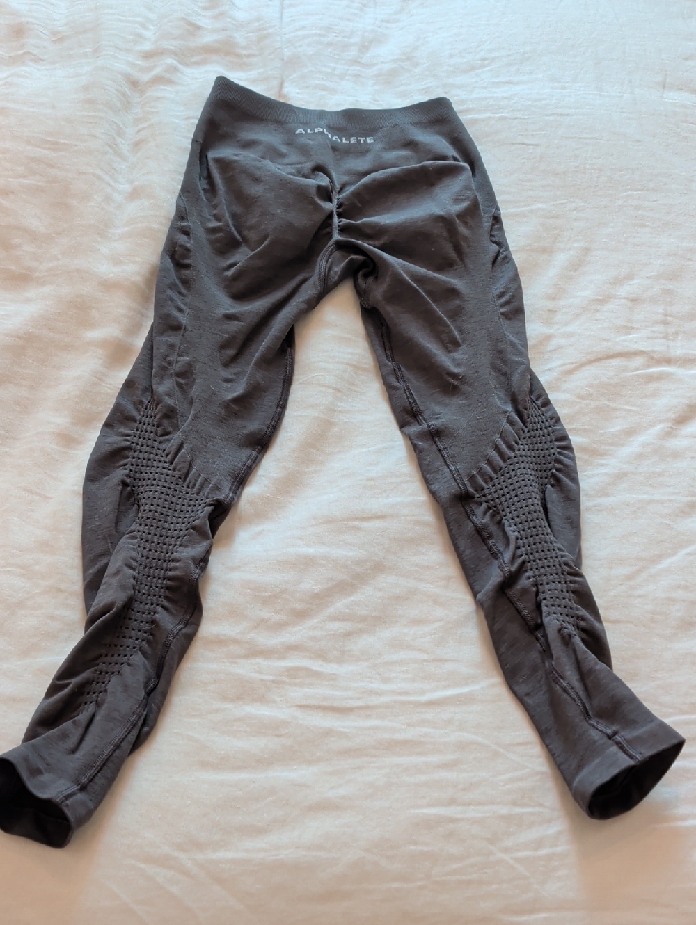 Alphalete Contour Ultra-High Rise Legging - Small